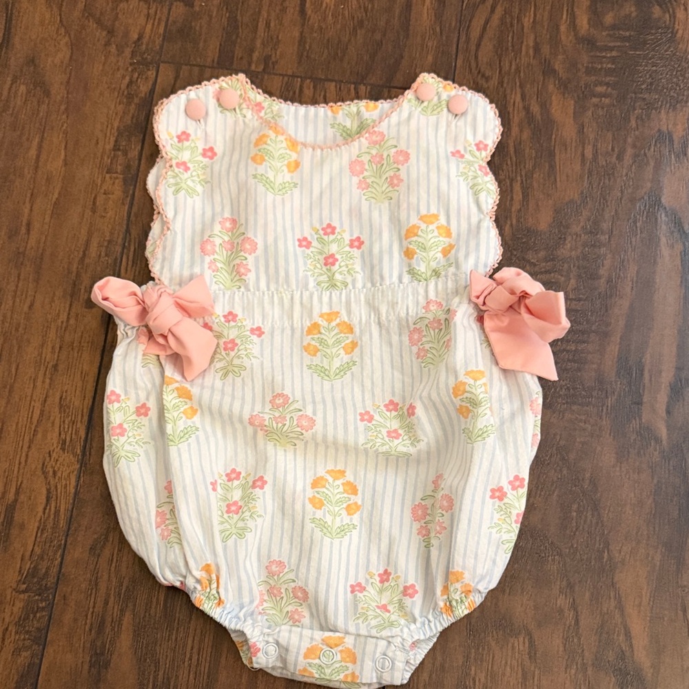 Floral Baby bubble with Pink Bows